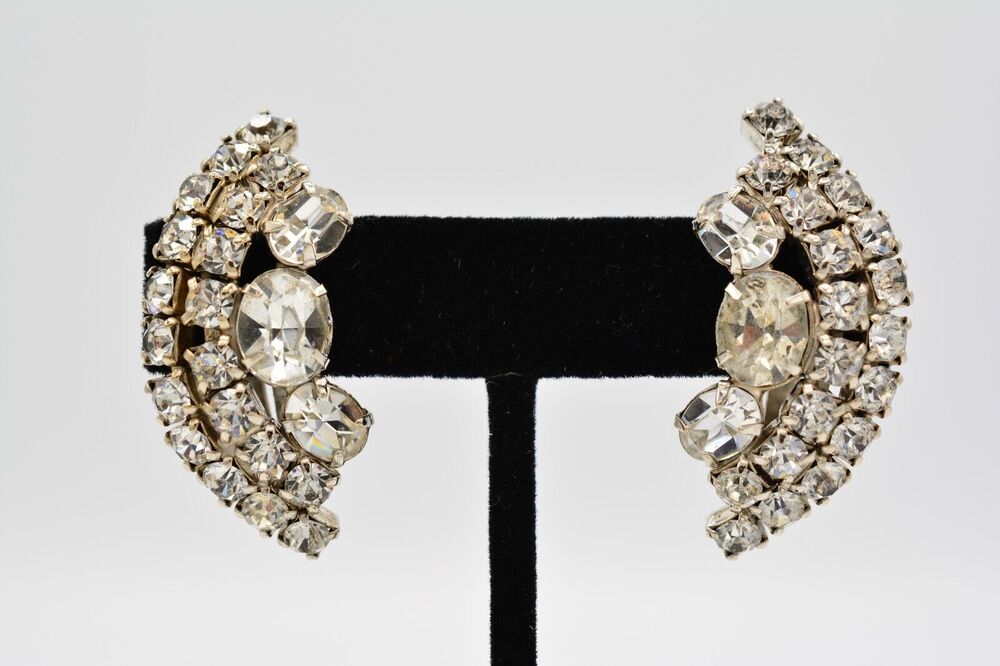 La Rel Vintage Clip On Crystal Earrings Prong Rhinestone Sparkling Signed Bin8